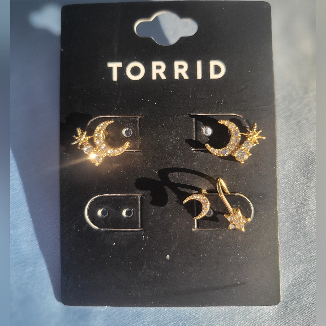 Torrid Gold Celestial Star And Moon Witchy Earrings Set Studs 6$